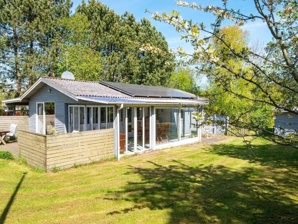 5 Person Holiday Home In 오더 외부 사진